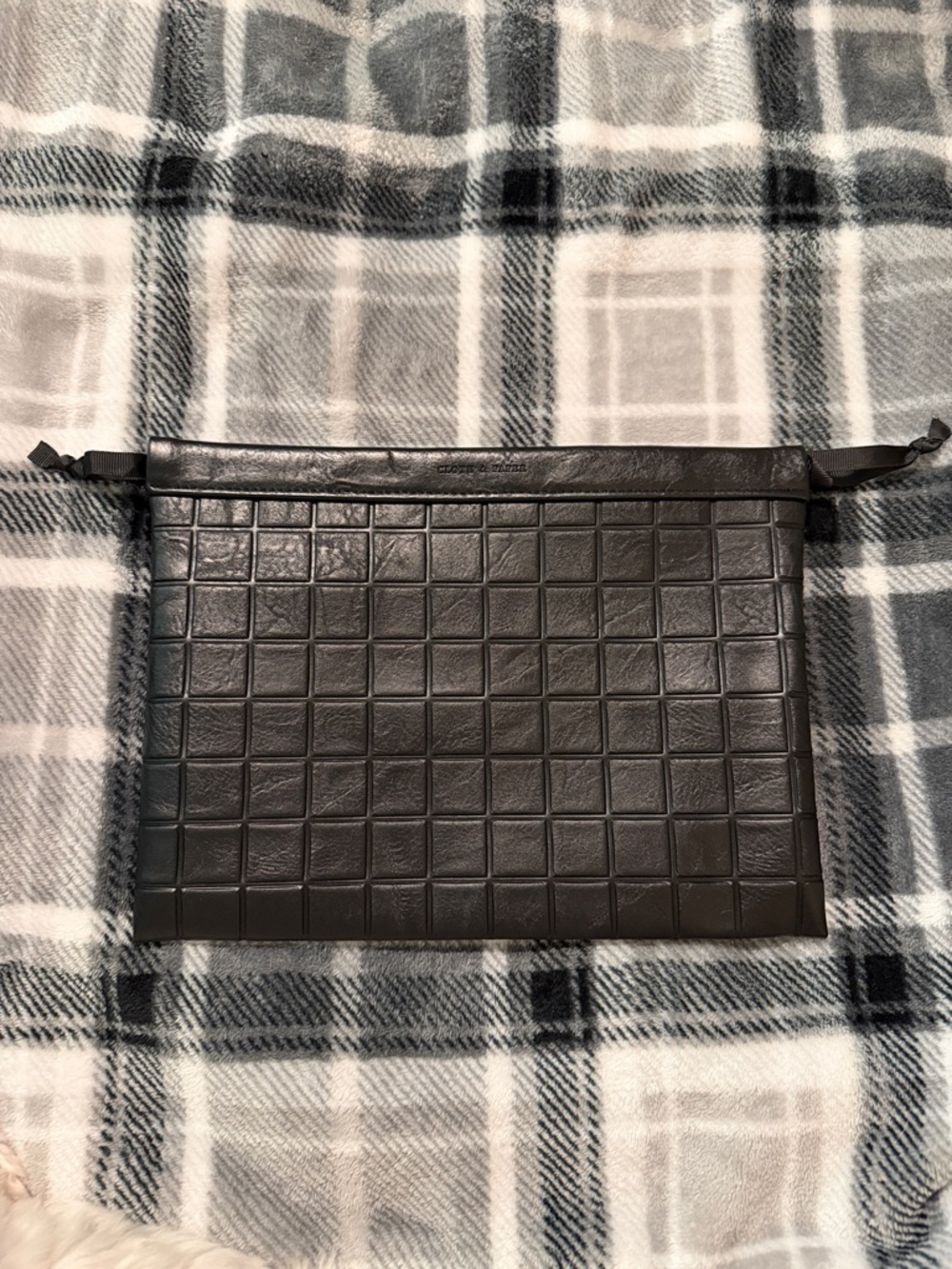 Cloth & Paper Black Grid Portfolio